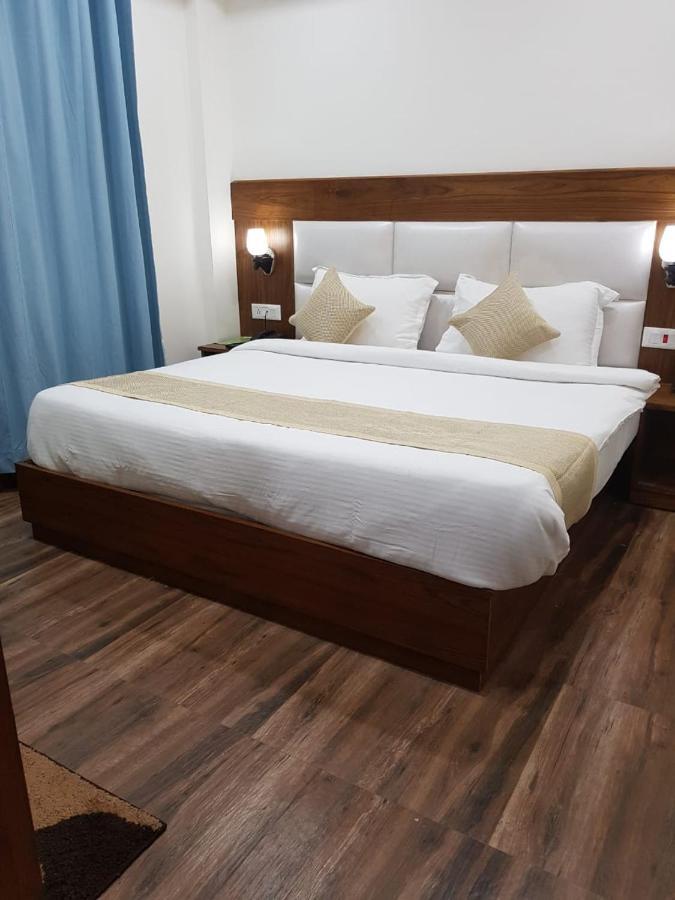 Hotel The Paal Шимла Экстерьер фото